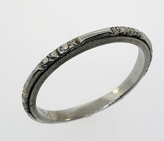 Antique 1920’s Art Deco 18K White Gold Wedding Band