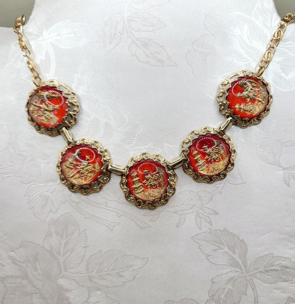 Vtg Goldtone Filigree Encased Glass Asian Man Rickshaw Round Link 17″ Necklace