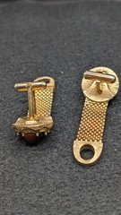 Art Deco Round Gold Tone Mesh Wrap Faux Tiger Eye Cufflinks Set
