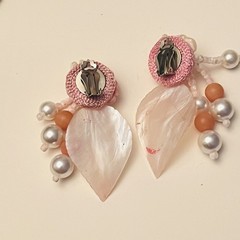 Clip Earrings VTG Rare Pink Chunky Beaded Dangle Mother Of Pearl Retro Beach 70s