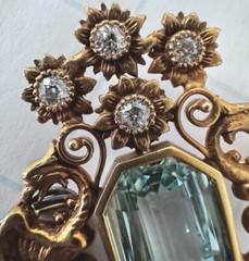 22k Gold Pin, 20.09 mm X 11.9mm 16.9 Kt Emerald Cut Aquamarine, Diamonds, Pearl