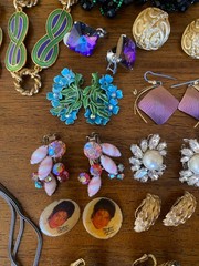 Jewelry Repair Lot 50+ Very Nice Many Signed Missing Rhinestones Resell Harvest