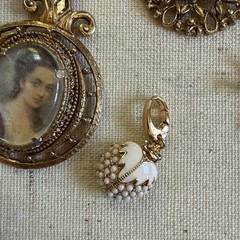 Vintage Style Jewelry Lot Gold Tone Brooch Earrings Charms Watch Mixed