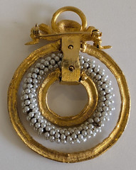 Vintage Large Rhinestone & Pearl Rings Brooch Pin