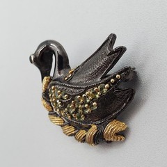 925 Swan Brooch 1.25in Rhodium Plate Sterling Silver Peridot Onyx Figural Estate