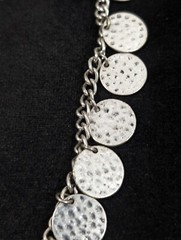 Boho Coastal Hammered Silver Tone Disc Round Charm Chain Necklace 21 in