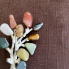 Vtg 1970s Silver Tone Tree Brooch/Branches w/multi-colored polished stones
