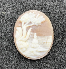 Antique Cameo – 26mm X 21mm – Item #1069