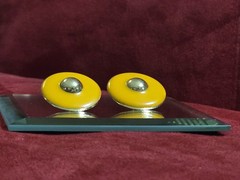 Vintage Mode-Art (ART ©) Bold Orange Statement Earrings – Retro Discs