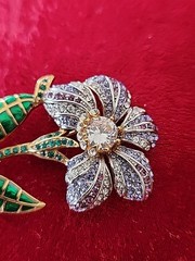 Metropolitan Museum of Art signed MMA.V&A.CN Flower Brooch Victoria & Albert