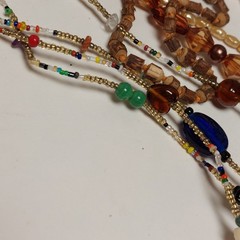100 Pc Vtg-Now Beaded Necklaces Assorted Colors And Types