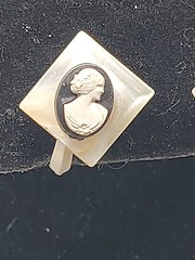 MOP Lucite Cameo Tension Paddle Clip On Earrings Mother Of Pearl Vtg Black White