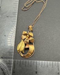 Vintage A&Z 12K GOLD FILLED Flower Pendant Necklace 18 INCH CHAIN 4.9g J57