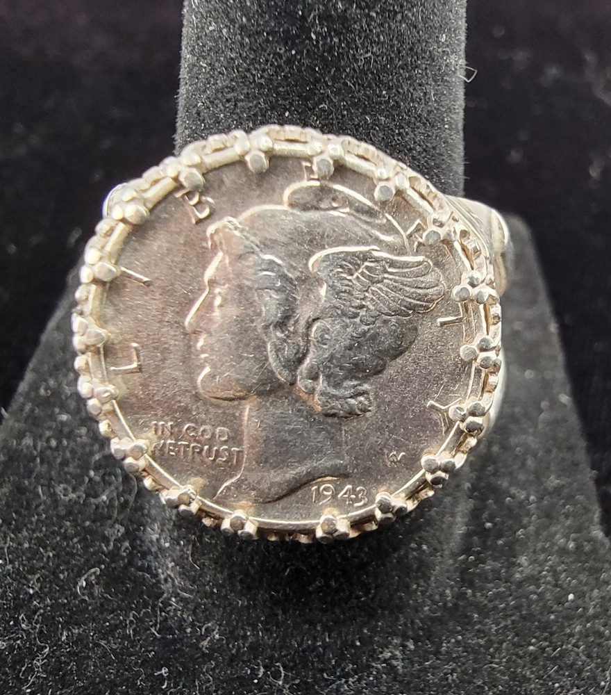 Vintage Silver Mercury Dime Artisan made ring. Size 8, 15.18g