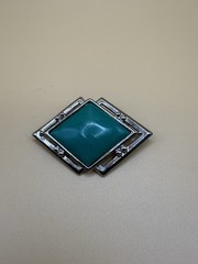 Vintage Art Deco Brooch Green Glass Or Acrylic