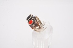 Vintage Sterling Silver 925 Black Onyx Lapis Coral Ring Size 4.25