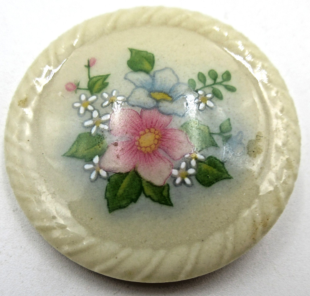 VTG 80s AVON pink blue green leaf yellow white daisy Porcelain? cream Brooch pin