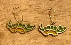 Vintage Stained Glass Alligator Dangle Earrings Green & Gold Rare