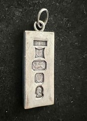 925 Sterling Silver Ingot Queen Elizabeth 1977 Jubilee Hallmark Pendant Vntg