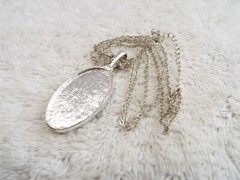 KC Silvertone Black Pendant Necklace (C43)