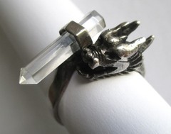 Sz 9.5 VINTAGE STERLING SILVER CLEAR QUARTZ ROCK CRYSTAL WAND DRAGON RING