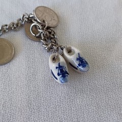 Vintage 1950-1970 Netherlands 10 Cent Coins Charm Bracelet Dutch Clogs 6″