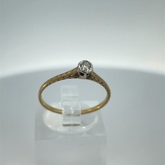14K Antique Yellow/White Gold Solitaire Old European Cut .05 Ct Detailed Ring