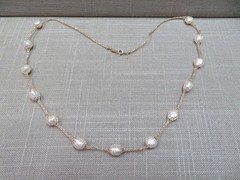 Vtg Italy 23.5″ 14K Yellow Mesh Gold Baroque Pearl Station Necklace 11.75 G