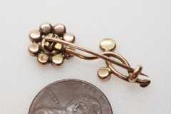 ANTIQUE GEORGIAN ENGLISH 15K GOLD FOILED GARNET FLOWER BROOCH / LACE PIN c1820