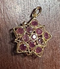 Vintage 18K Yellow Gold Mughal Ruby Star Charm Pendant 750 Indian Double Sided