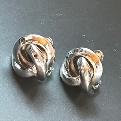 Estate Napier Signed Silvertone Twist Knot Clip Earrings – marked on back of