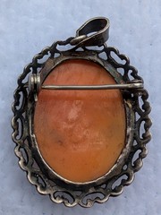 800 Silver Shell Cameo Pendant Brooch set in intricate silver design