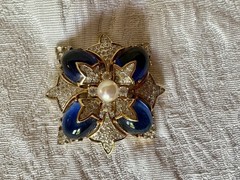 VTG Jomaz Gold Tone Oval Faux Lapis Stones And Pave Rhinestones Starburst Brooch