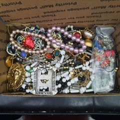 Vintage Junk Jewelry Lot Craft Harvest Repair Rhinestones And Wearable D2