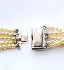 Vtg MARVELLA 5 Strand Champagne Color Faux PEARL NECKLACE – Rhinestone Clasp