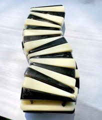 Vintage Black off-white Stretch Bracelet Geometric Spike Link Statement