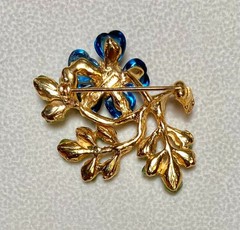 AUTHENTIC SWOBODA FLOWER BROOCH ~HEART SHAPED LONDON BLUE TOPAZ, PERIDOT, PEARL!