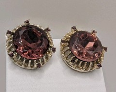Vintage Pink Amethyst Glass Rhinestone Halo Clip On Earrings Large 21mm