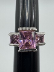 STERLING SILVER 925 RING SIZE 7 PINK PRINCESS CUT THREE STONE COCKTAIL MILGRAIN