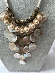 Gorgeous Waterfall statement polished shell pink pearly necklace gold abalone