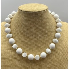 Classic Natural White Beaded Variant Shapes Necklace 18″ Spring Ring Clasp