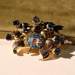 Eisenberg Original Giant Flower Brooch Book Piece 1940s