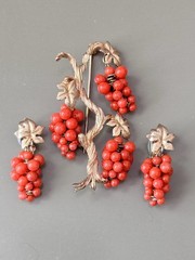 Vintage Signed MARVELLA Coral Grape Cluster Tree Brooch & Earring Set