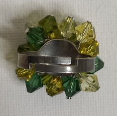 Vintage Silver Tone Green Glass Bicone Bead Headpin Cluster Dome Cocktail Ring 7