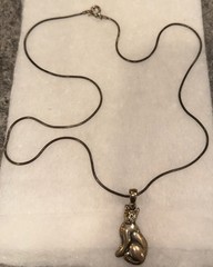 Sterling Silver Vintage Seated Cat Feline Pendant Necklace 16” Chain
