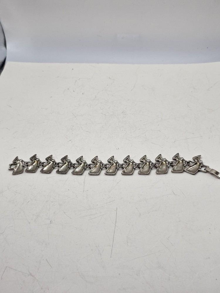 Vintage Bracelet Egyptian Revival Nefertiti Head Link Sz 7.25” Estate Jewelry