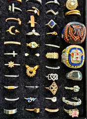 HUGE Vintage & Modern 392 Piece Ring Lot – Perfect for selling individually!