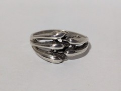VINTAGE STERLING SILVER POD OF 5 DOLPHINS SIZE 8 RING 2.5MM BAND 925 DOLPHIN