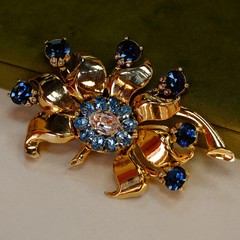 Eisenberg Original Giant Flower Brooch Book Piece 1940s