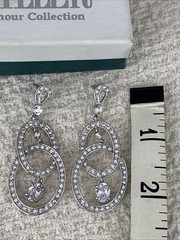 Vintage Nolan Miller Glamour Rhinestone Dangle Pierced Earrings 2 1/4”